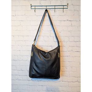 Mondani New York vegan leather purse*